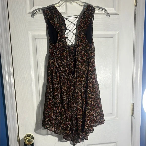 Urban Outfitters floral babydoll dress size S - Picture 3 of 3